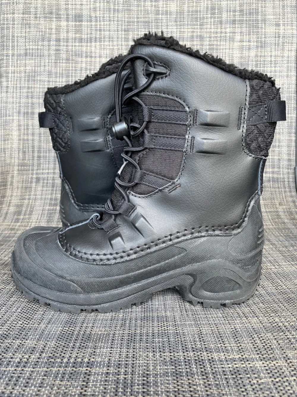 Columbia Kids Bugaboot Celsius waterproof winter boots in black Youth size 1